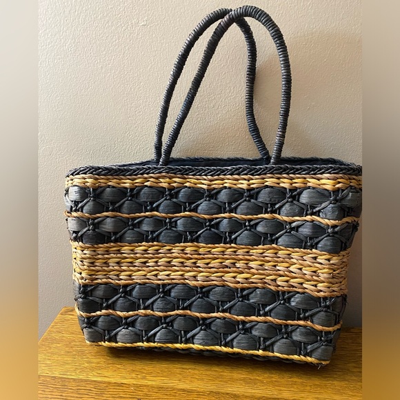 Vintage corn husk purse with 3 sections. - Picture 1 of 9